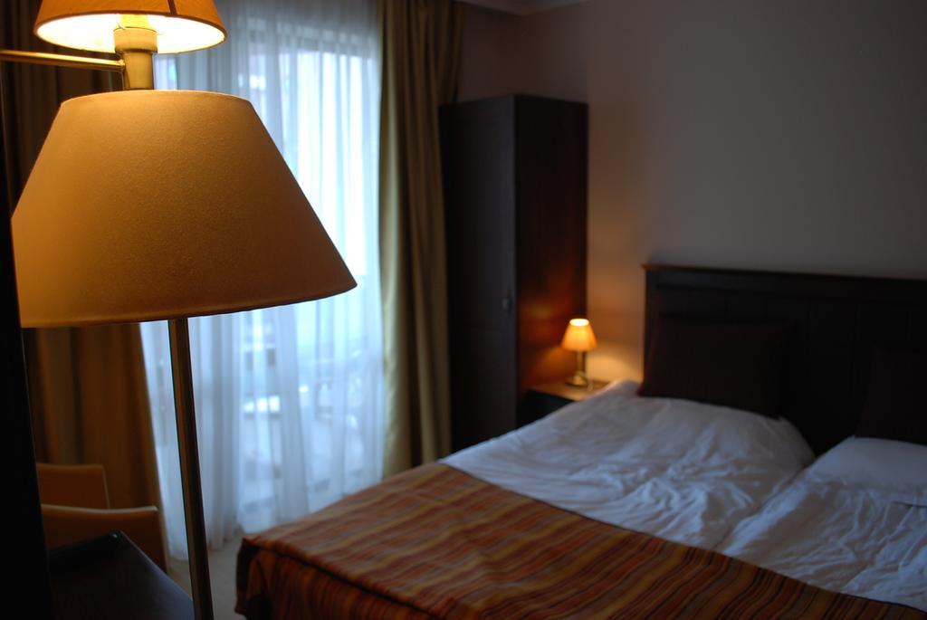 Royal Beach Apartments Napospart Szoba fotó