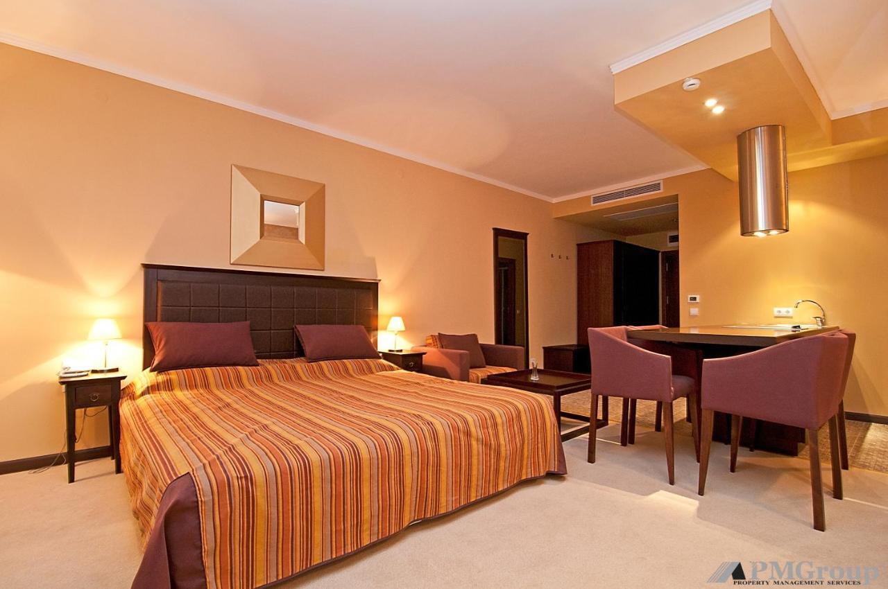 Royal Beach Apartments Napospart Szoba fotó